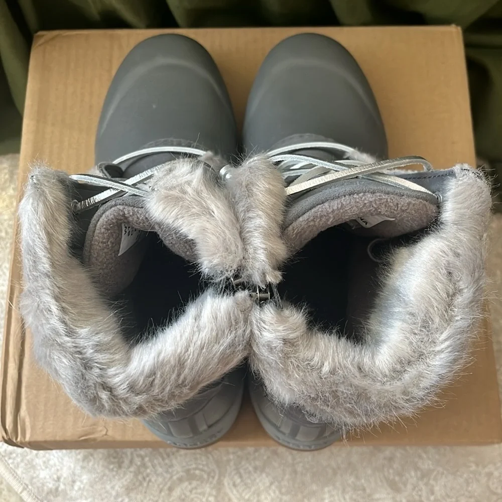 Sperry brand new